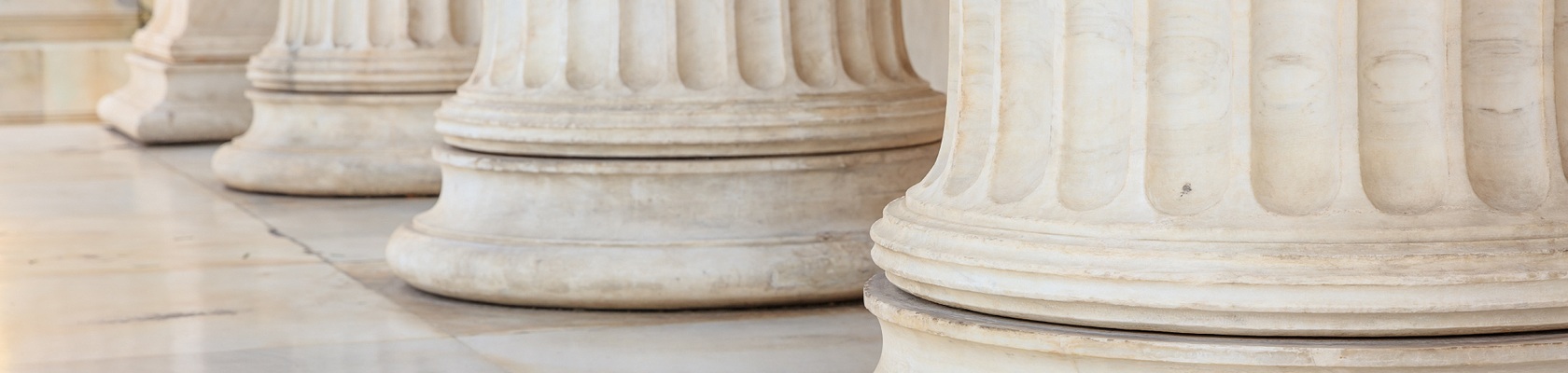 government building pillars