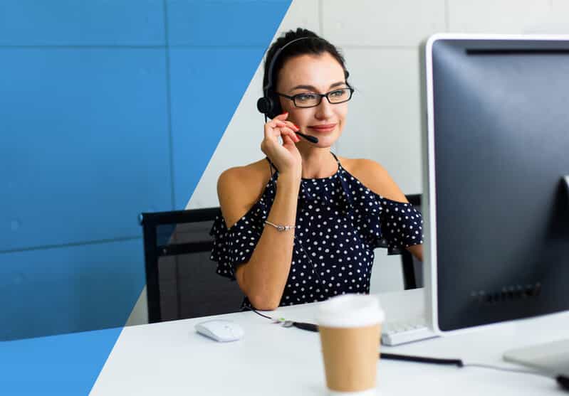 sap-support-specialist-helping-customer