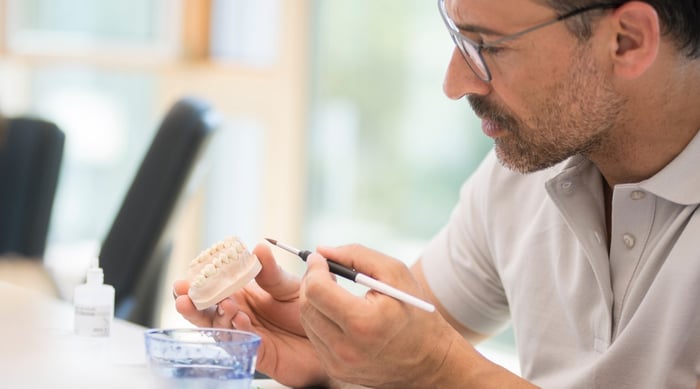 Come gestire le grandi riabilitazioni in zirconia