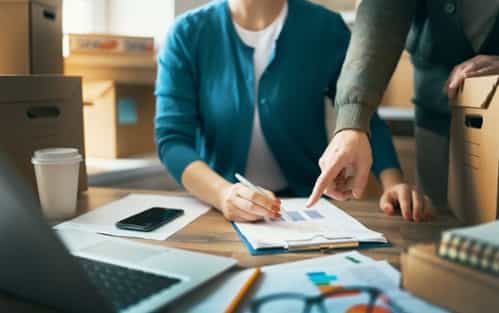 people-are-working-at-warehouse-75JW63P-1-1