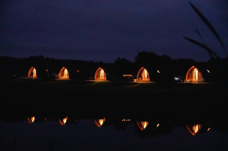 Top 10 tips for glamping in the Autumn - Main Image