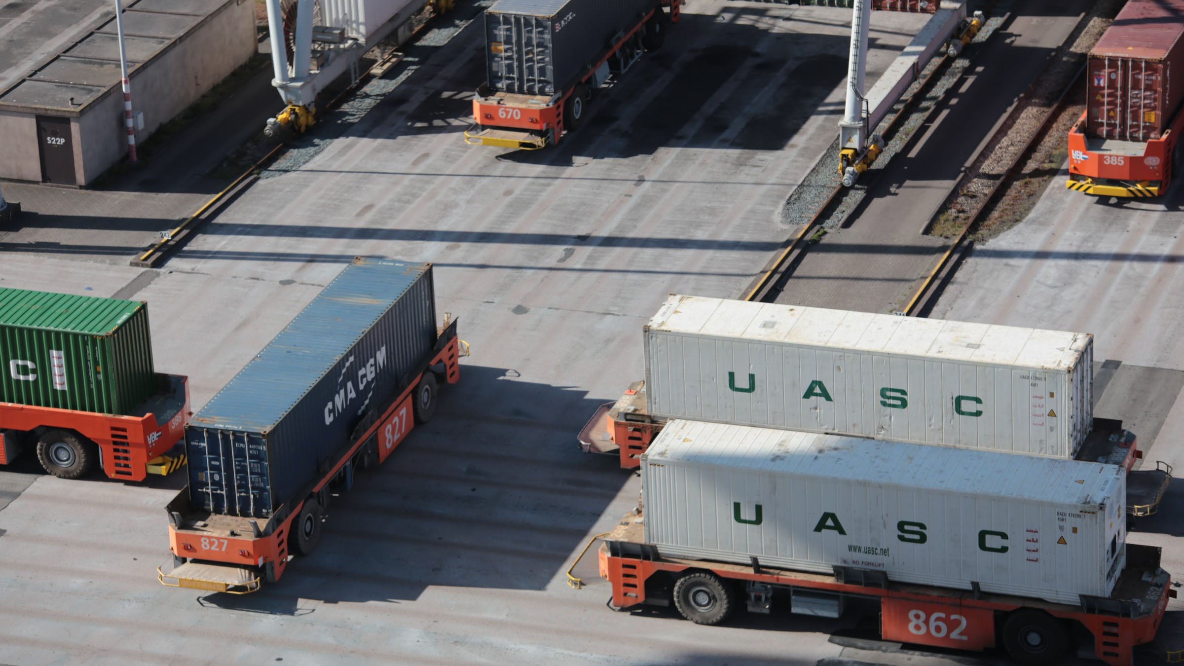 Smart Containers Merging McLean’s and BernersLee’s inventions