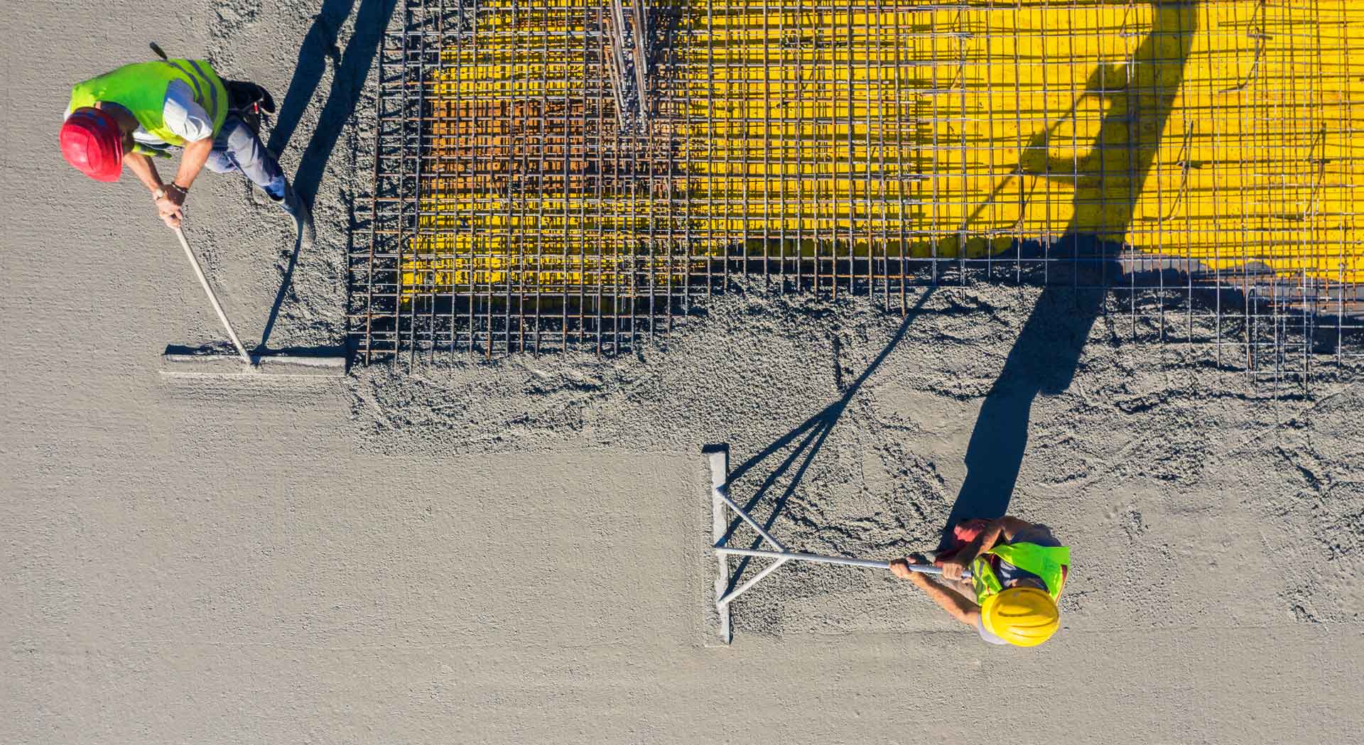 pouring_cement_over_rebar