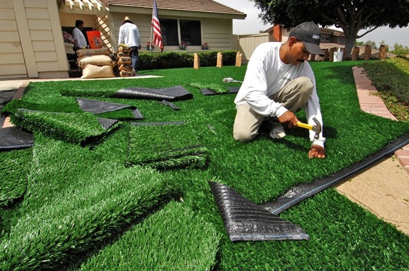Top 8 Mistakes DIY that Artificial Lawn Installers Make
