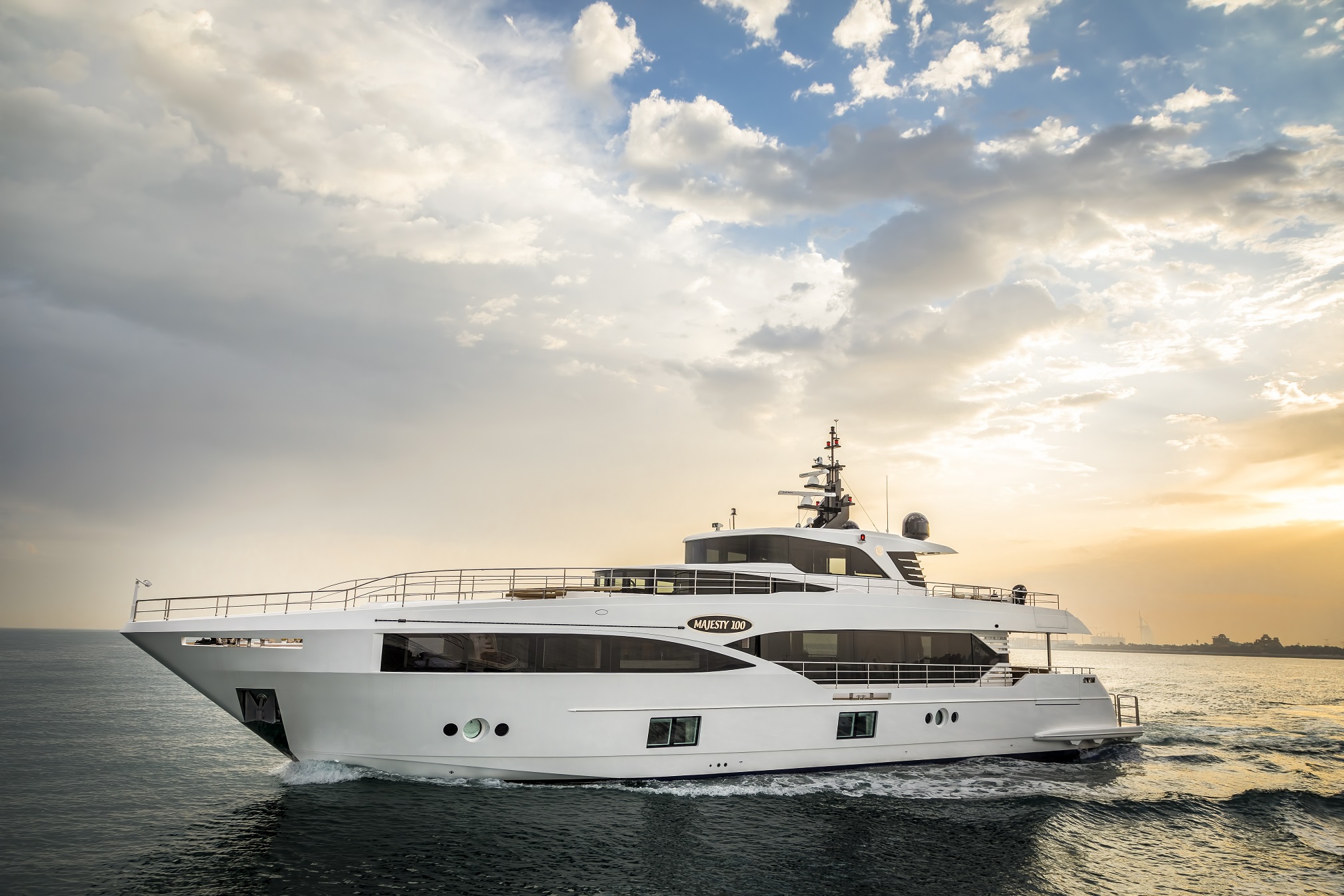 Majesty 100 (2)