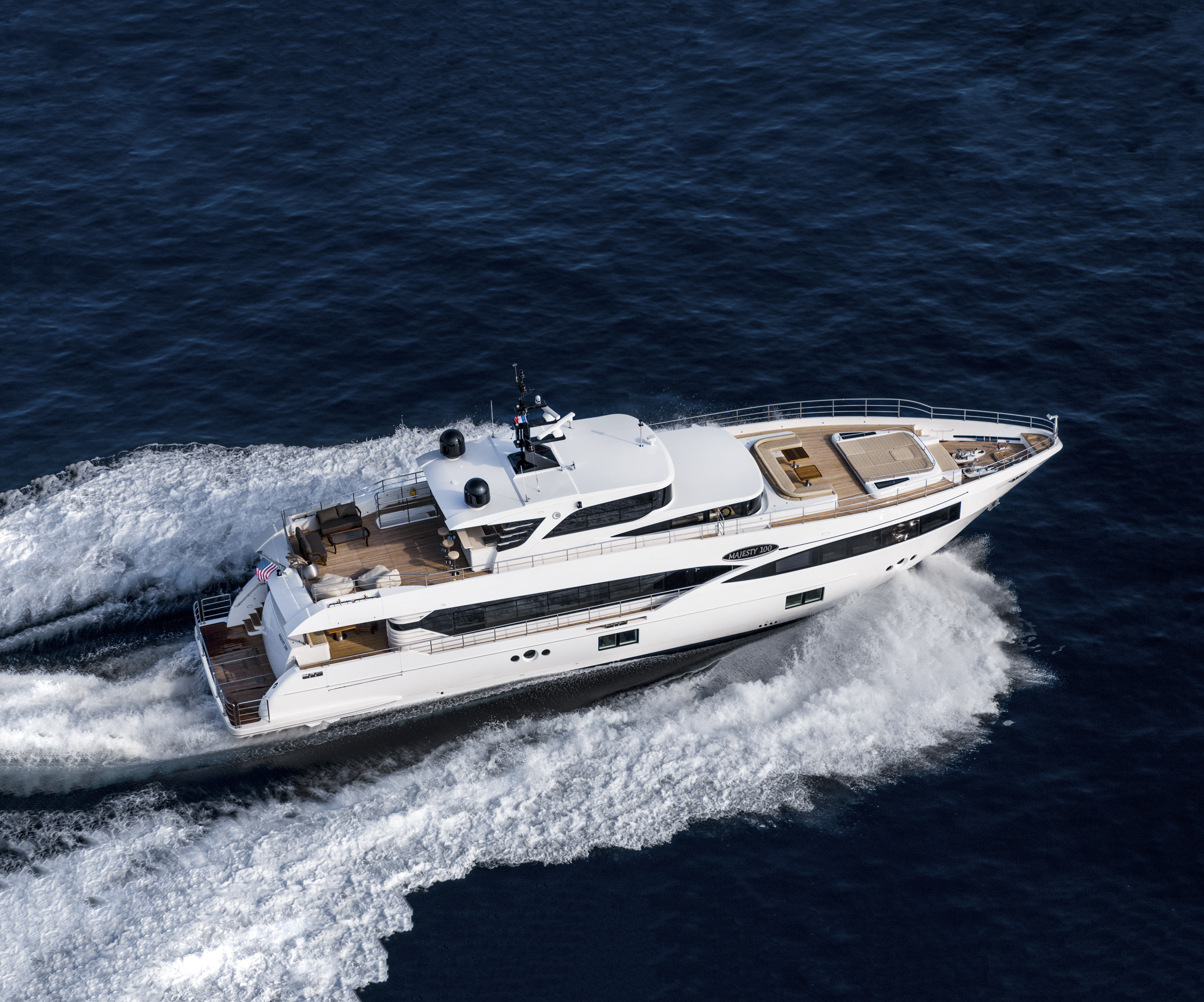 Majesty 100 (6)