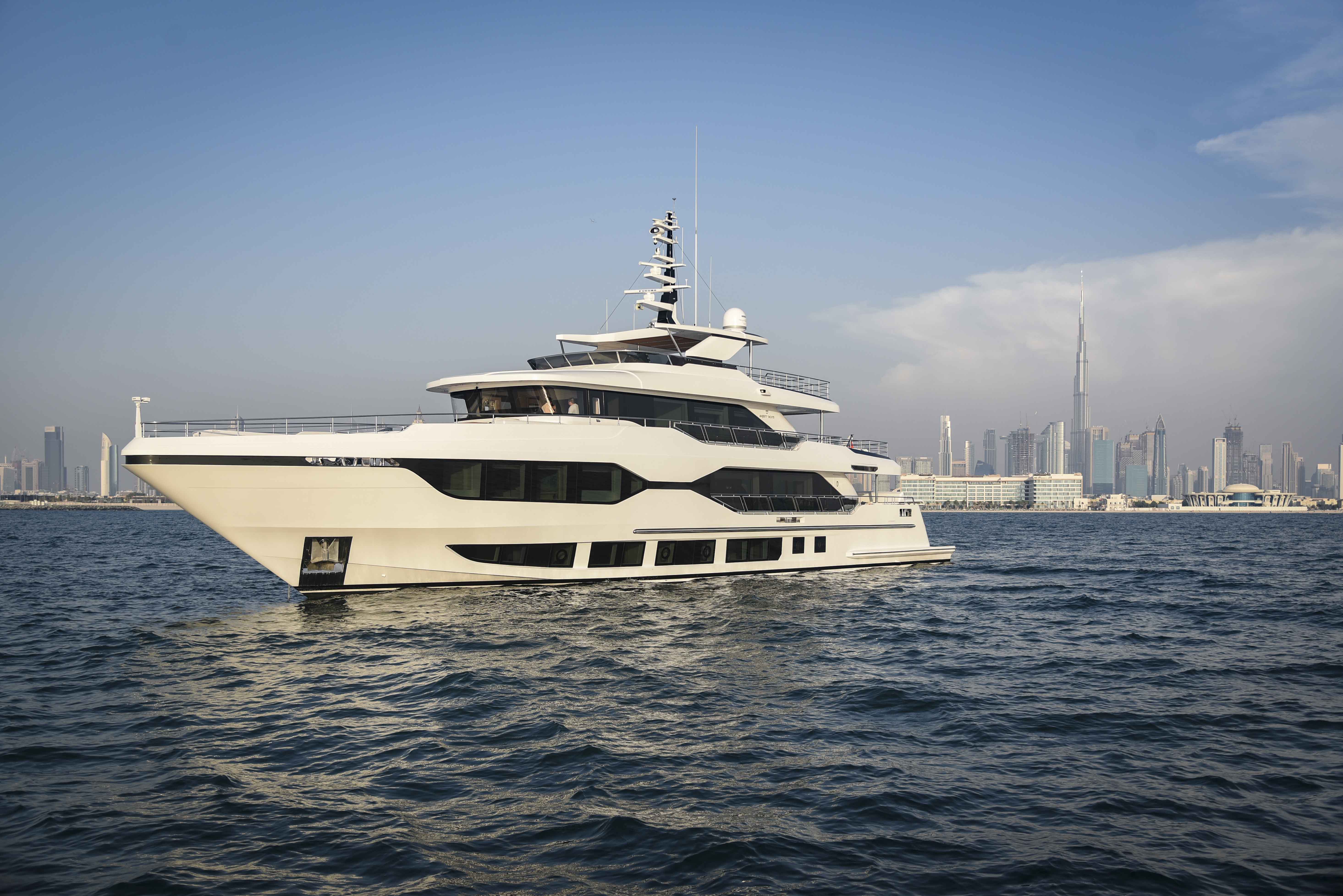 Majesty 120 in Dubai (3)