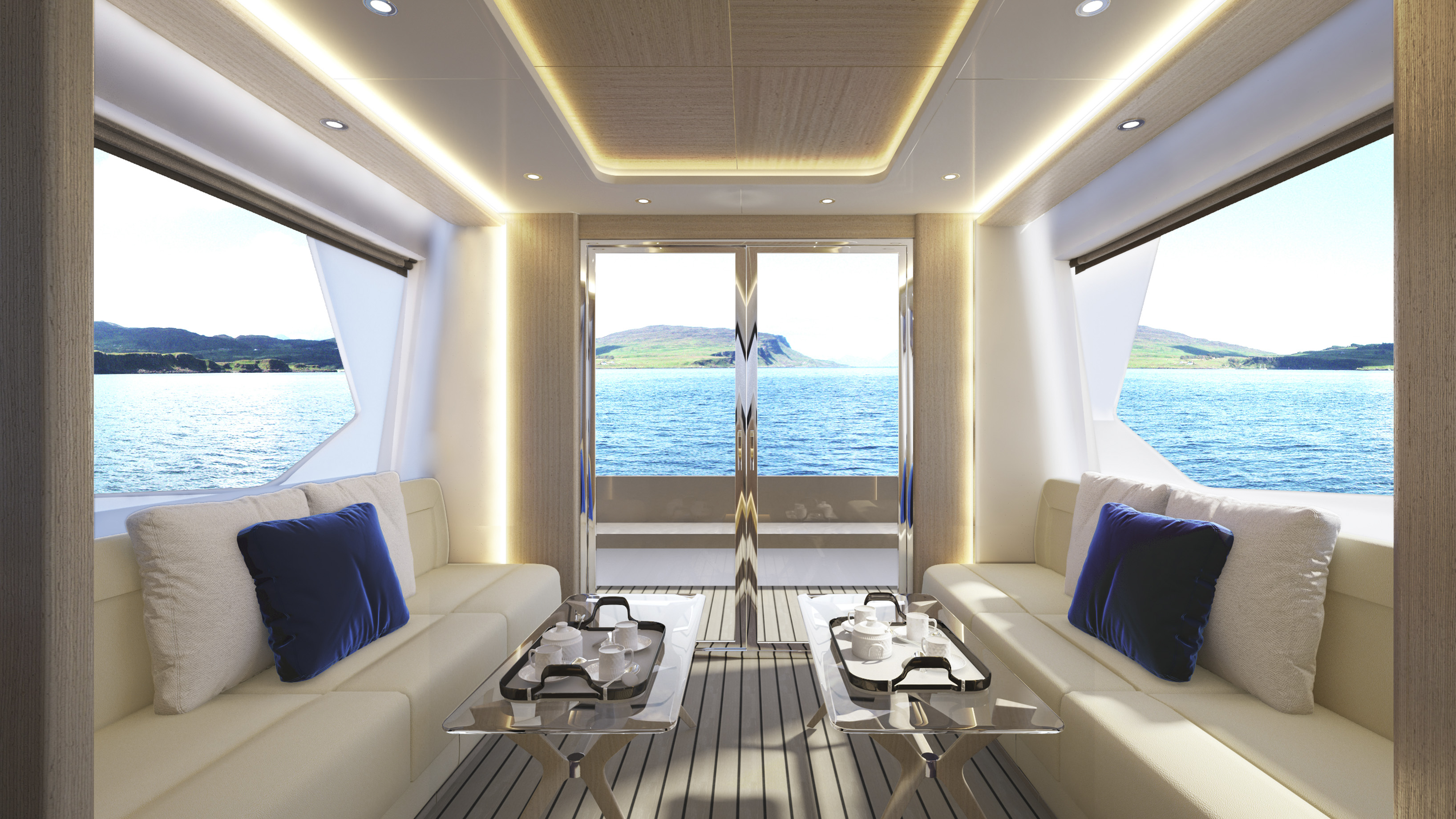 SilverCat 34 Luxury_Saloon (1).jpg