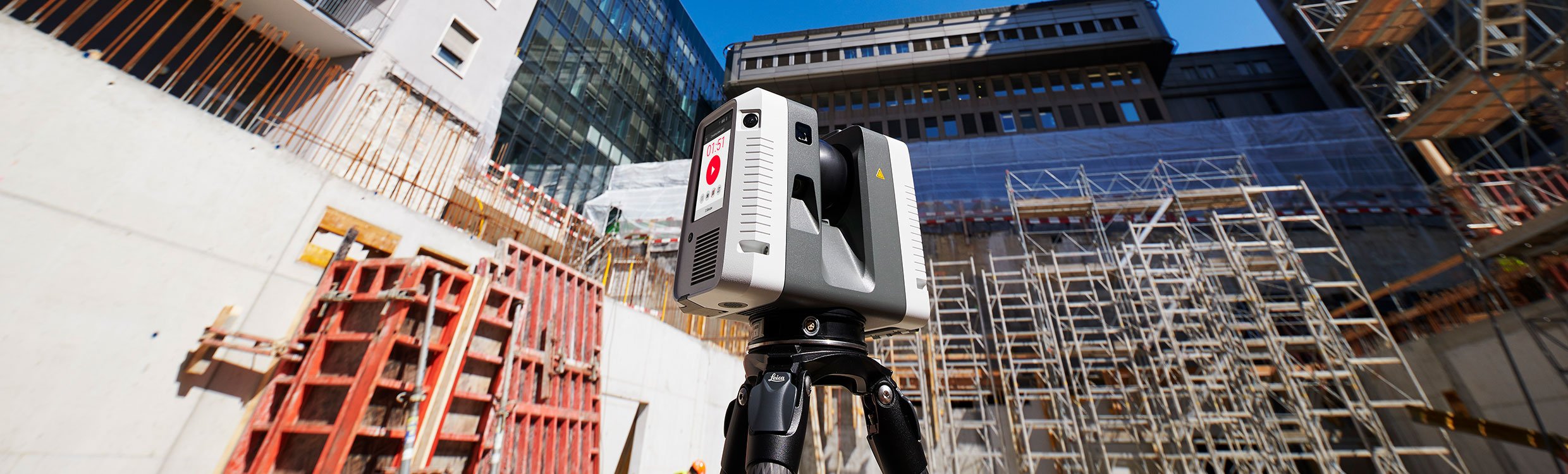Leica Laser Scanner on construction site - Scan to BIM