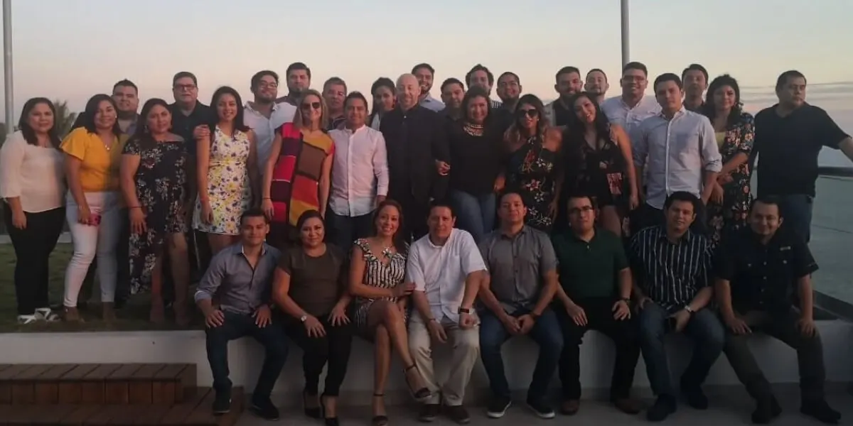 Foto del equipo de ACF Technologies en El Salvador