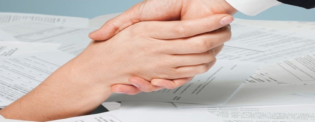 photo of a CPA helping resolve a tax issue