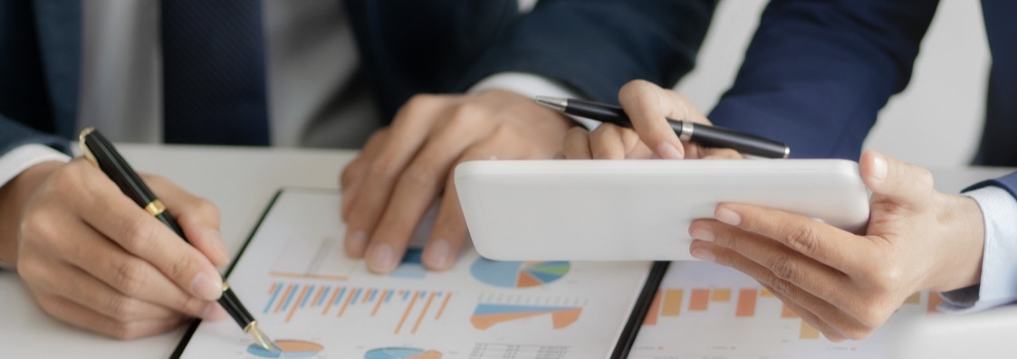 photo-of-Accountants-working-on-a-financial-statement-audit