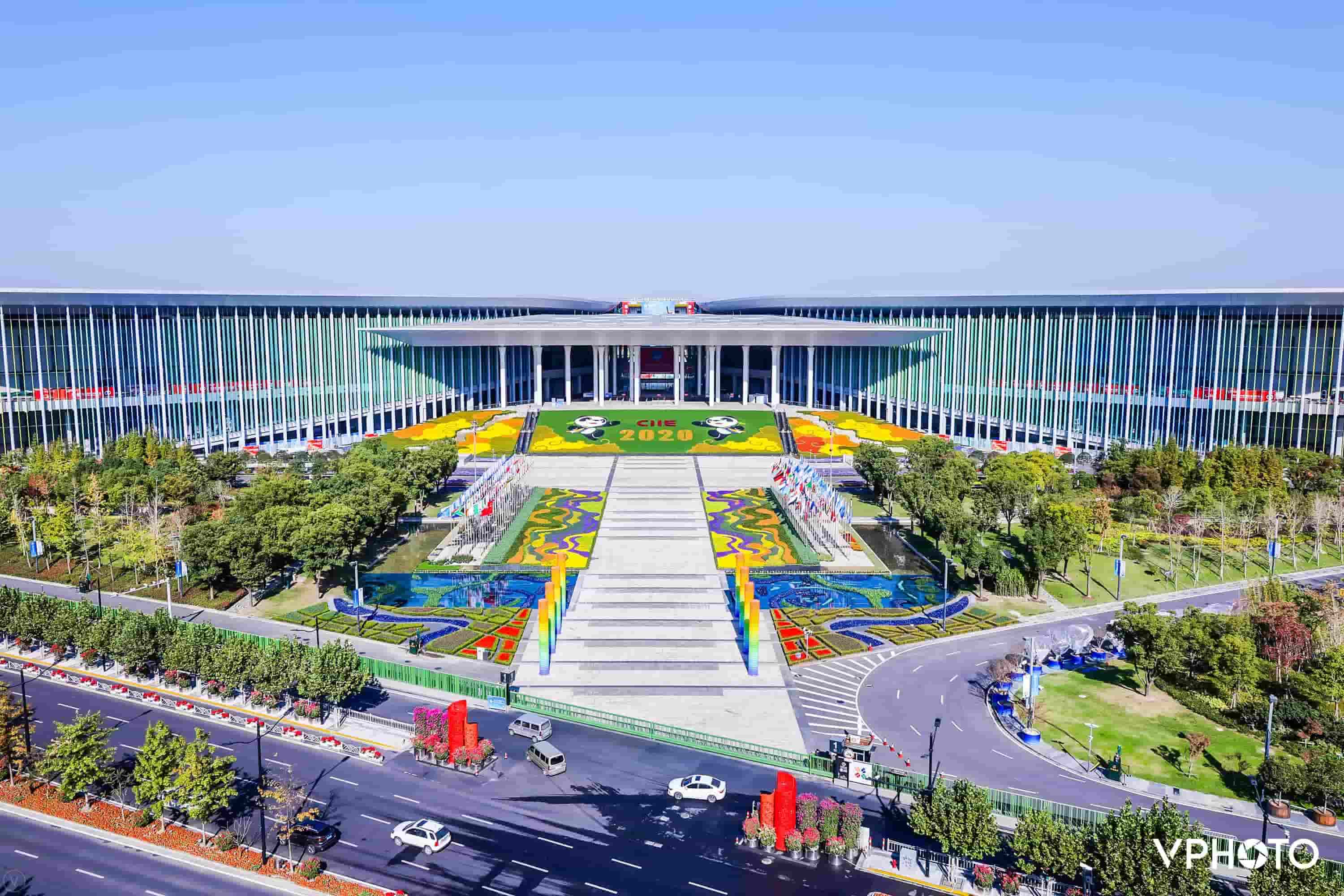 National exhibition and convention center. Hua Chunying.