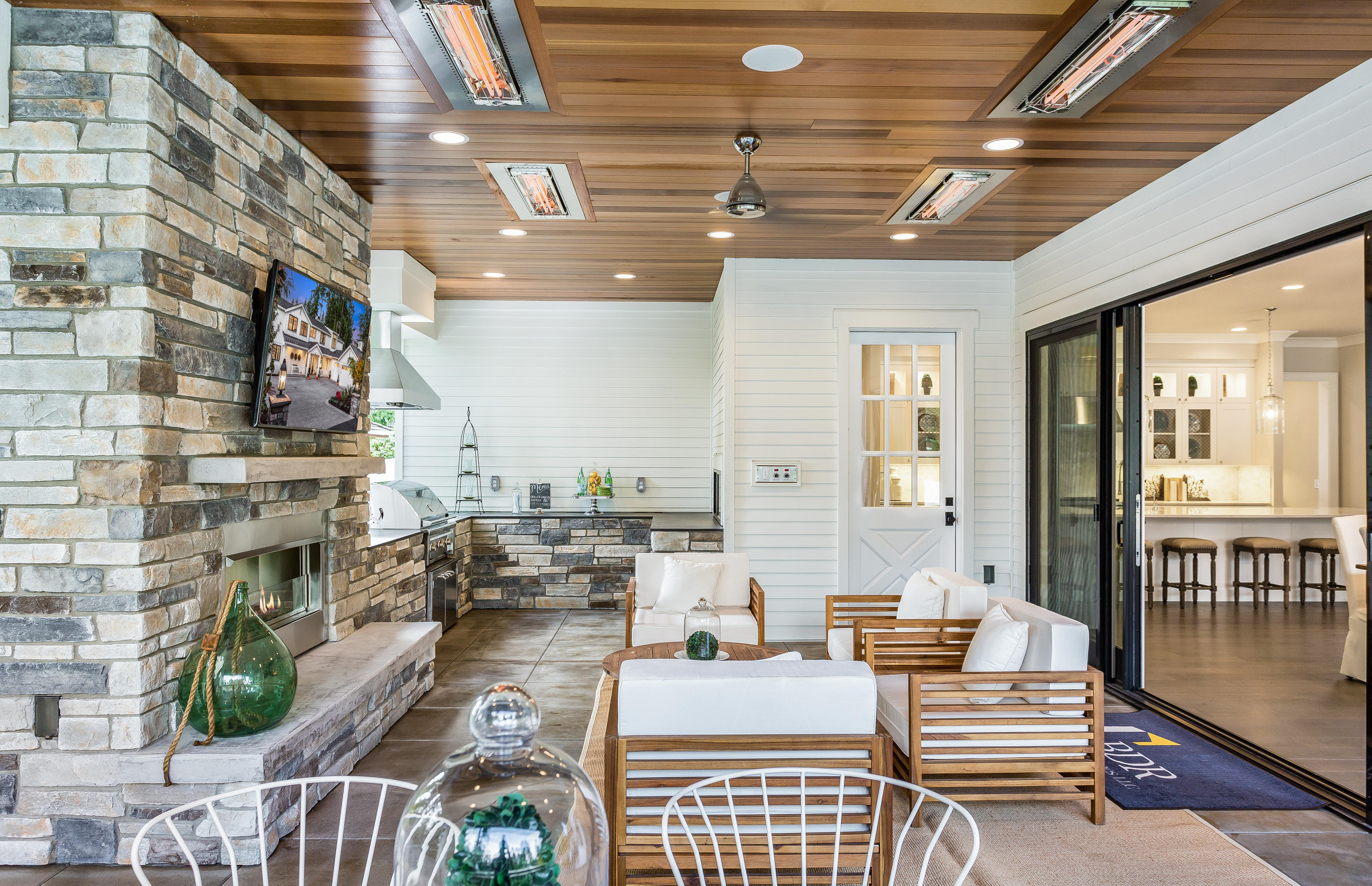Metro Mojo: Urban Aesthetics for the Sophisticated Suburbs