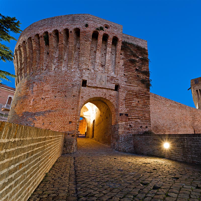 DH-Villas-discover-the-Marche-Region-Mondavio