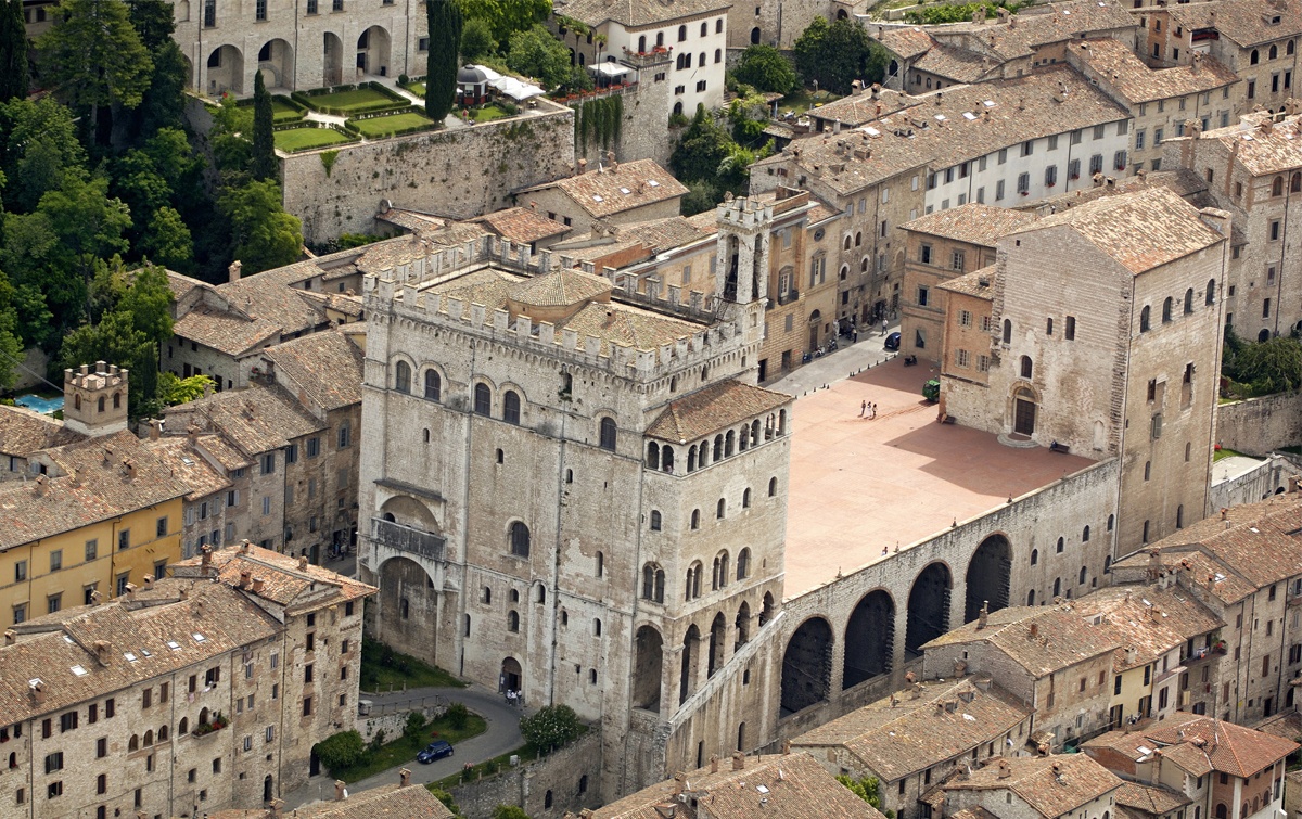 DHvillas-Gubbio an ancient medieval town-1