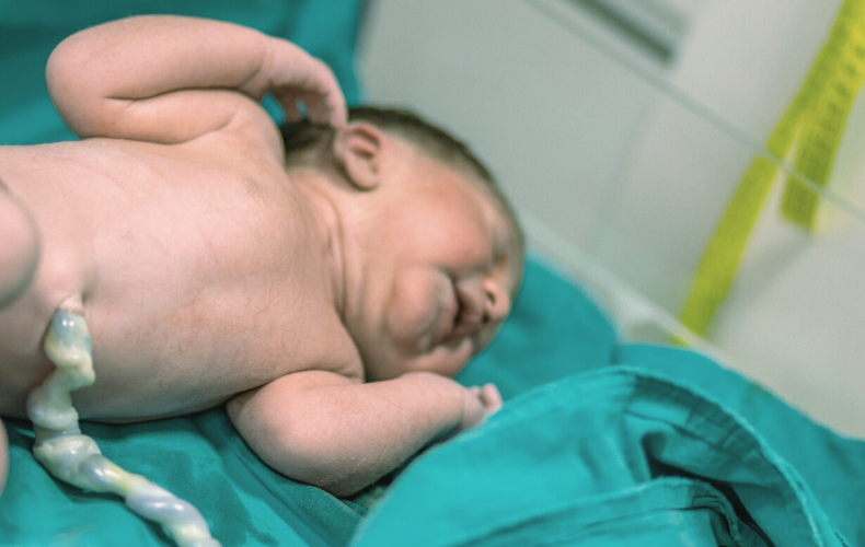 SEP2021-BlogImage1-Newborn-Baby