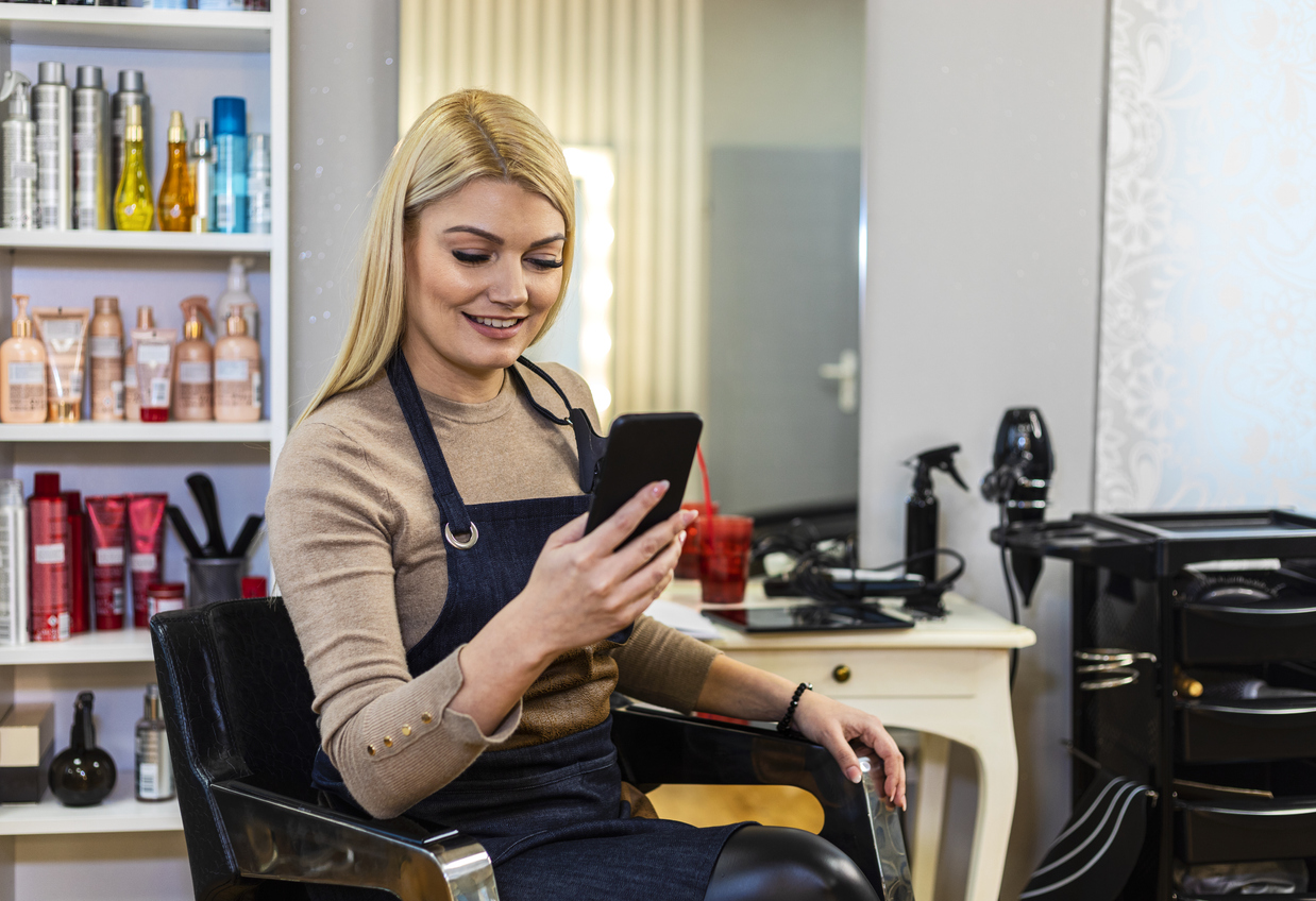 queue management for salon, Queue Up To Be Pampered &#8211; A Salon Manager’s Guide To Queue Management, Skiplino