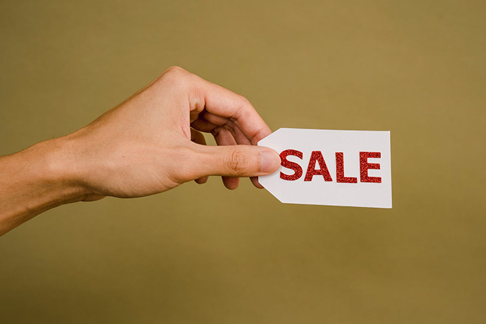 Sale Hand