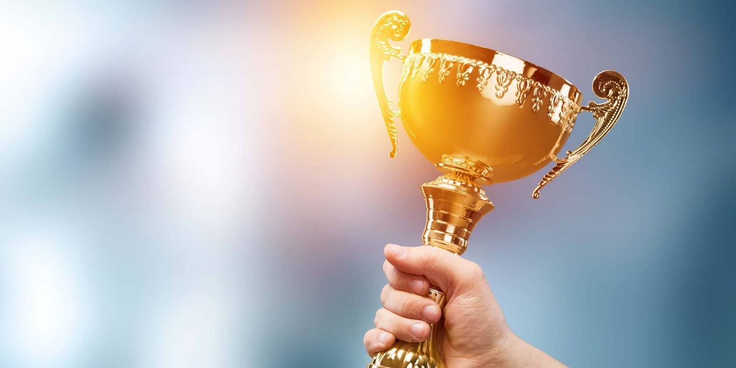 CyientEars伙伴级John Deere实现优秀供应商程序