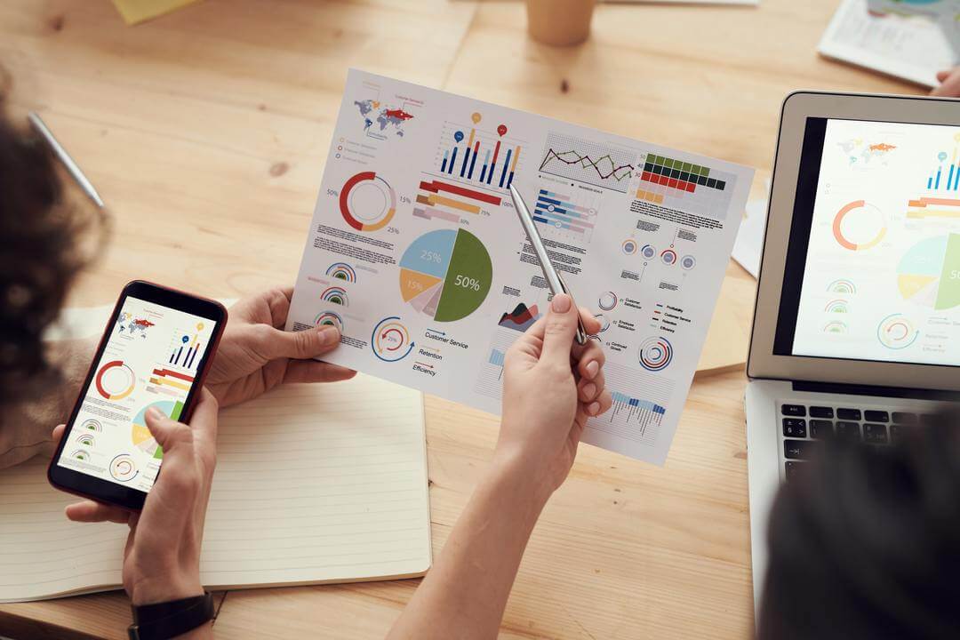Focus on Growing Your Business, Not Filing Your Taxes 1 Growing your Business