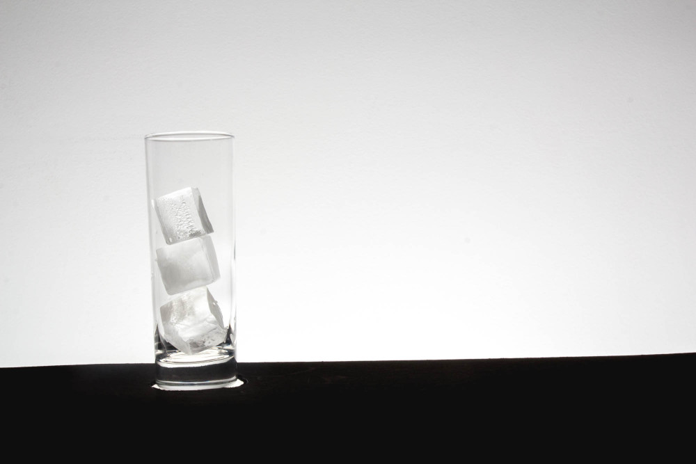 Why The Size & Shape Of Ice For Cocktails Matters