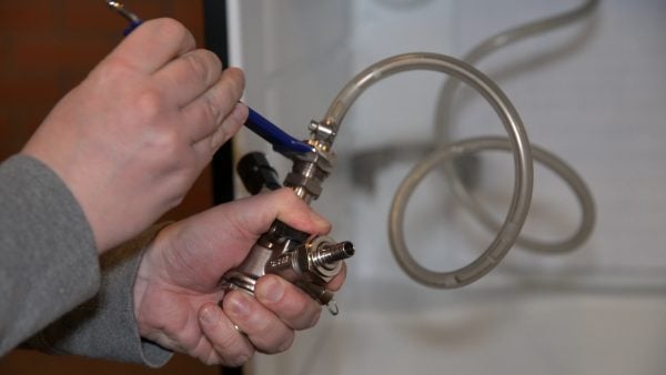 Step 2: Connect beer line to U-system keg coupler.