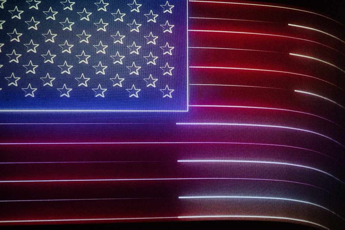 cyber-american-flag-election-2020-services