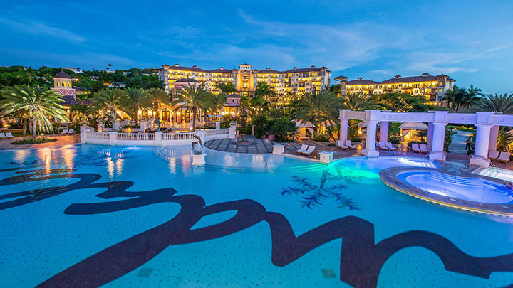 resort-size-mega