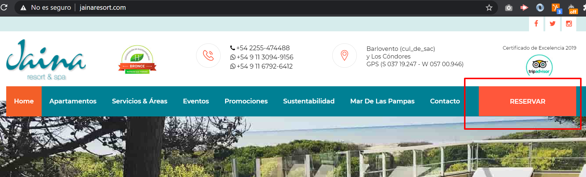 Ejemplo de un botón de reservas destacado en una página web.