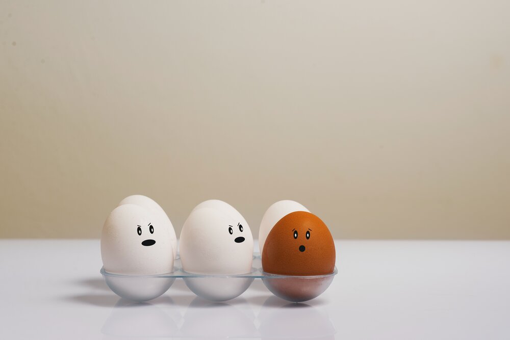 eggs-in-tray-on-white-surface-1556707