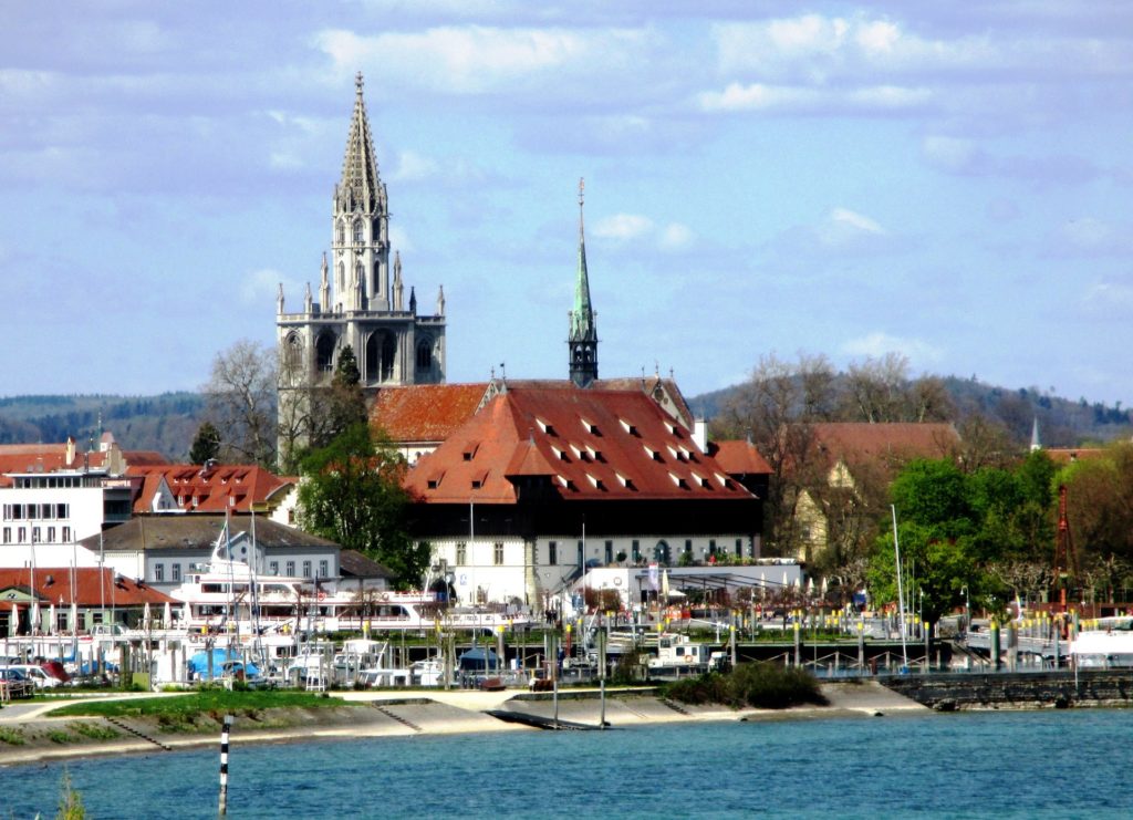 Blick auf Konstanz vom Bodensee