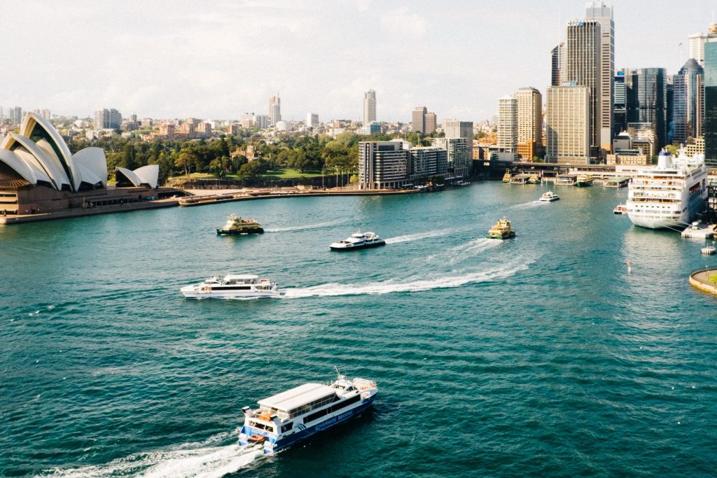 Travel horoscope 2021 (part 2): Sydney harbor with boats and the opera house