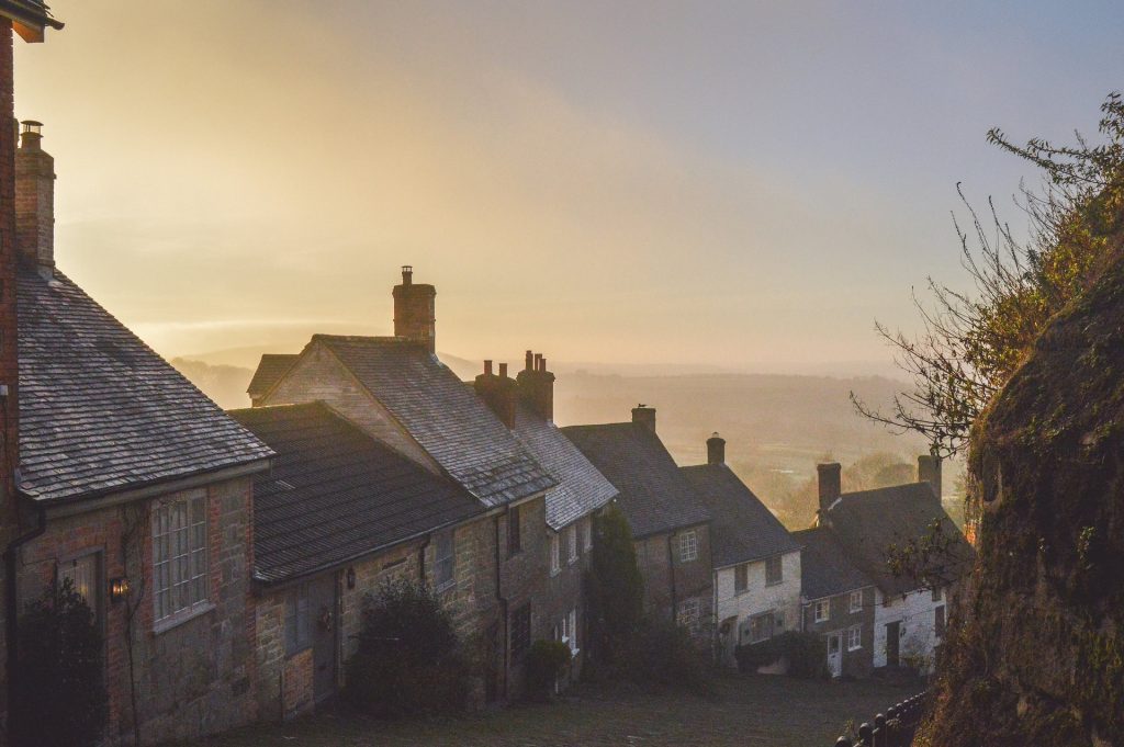 The Gold Hill in Shaftesbury, England at sunset 