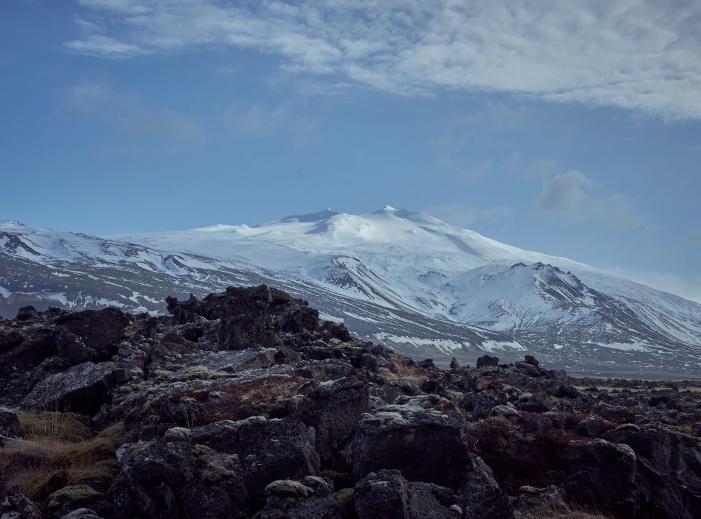 Der Snaefellsjökull-Gletscher und -Vulkan in Island.