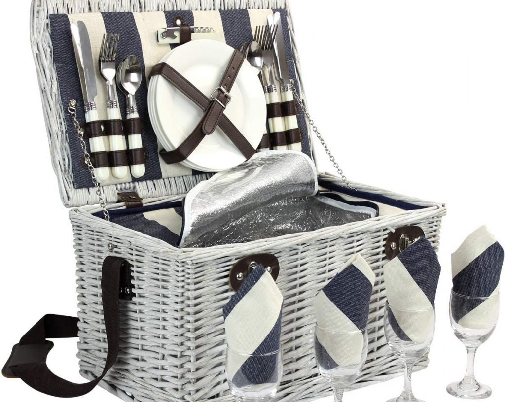 A fancy looking picnic basket for your weekend trips. 