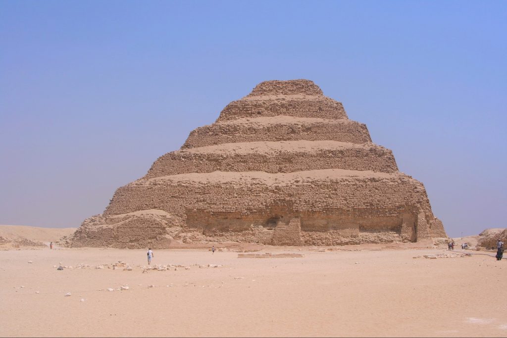 Visa requirements for Egypt: famous pyramid 