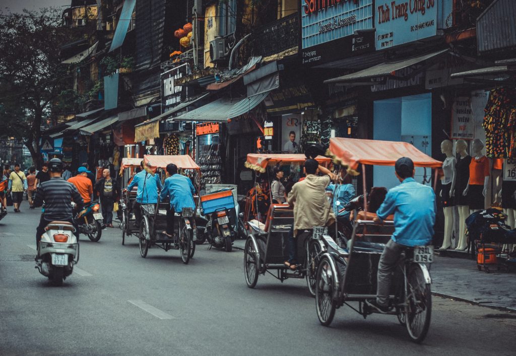 local traffic in Vietnam