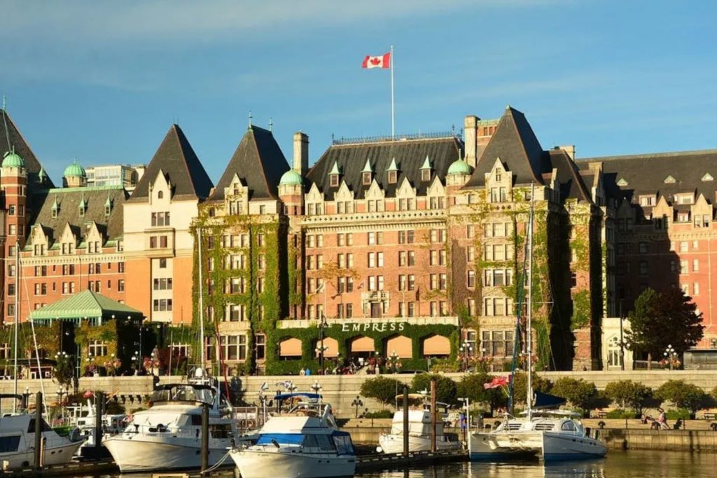 Gebäude und Hafen von Victoria auf Vancouver Island