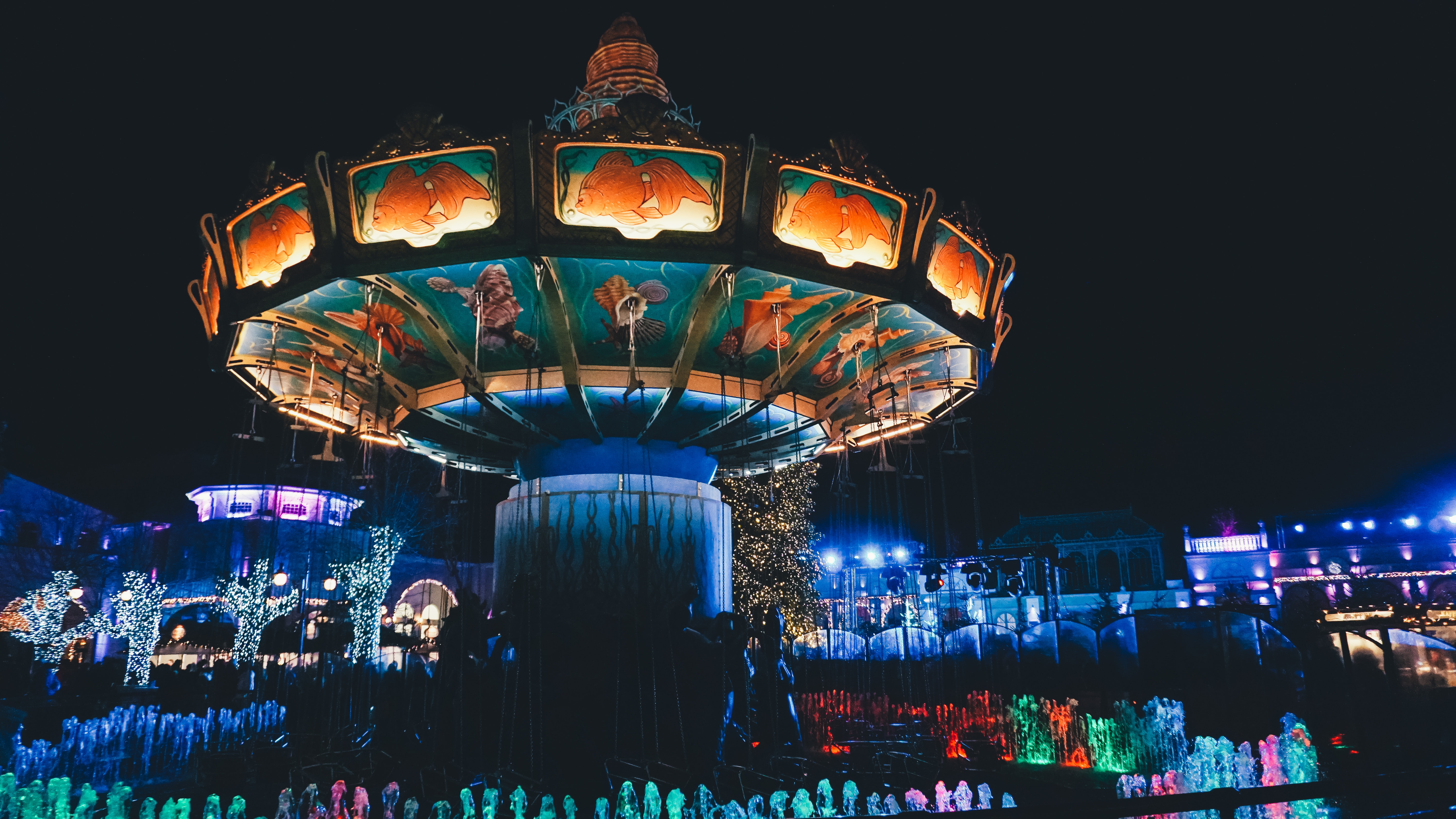 Illuminated chain carousel in Phantasialand.