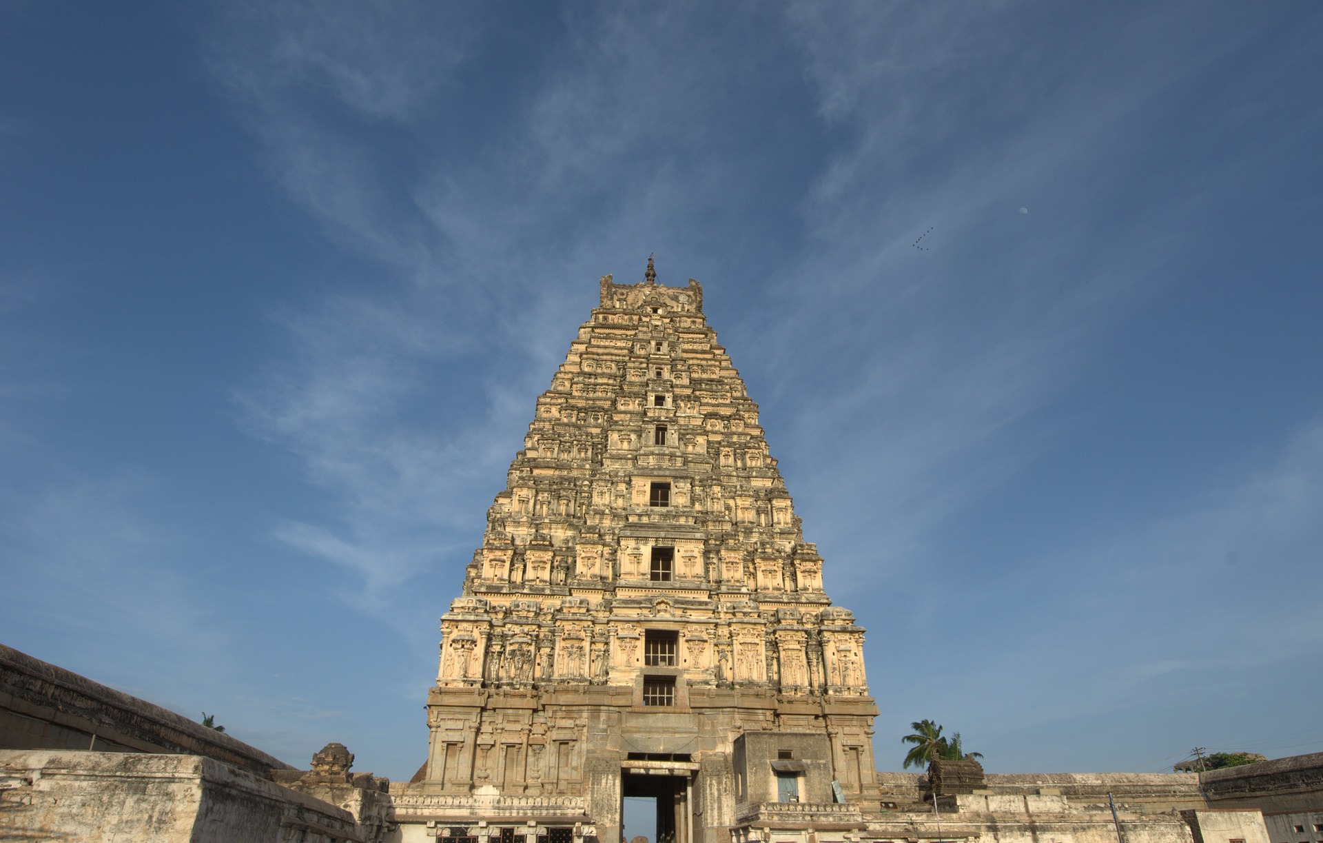Der Virupashka Tempel ist das Sinnbild für architektonische Wunderwerke unserer Vorfahren. 