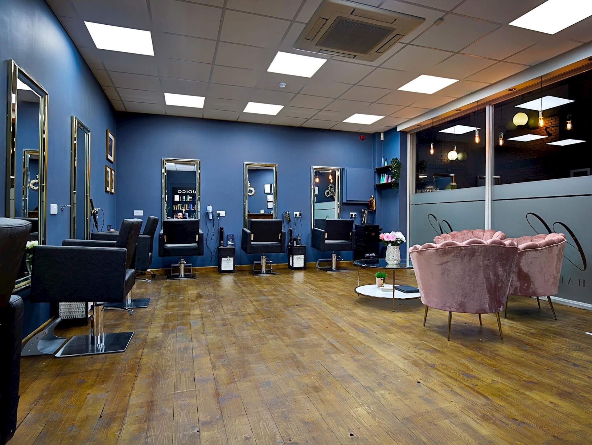 data-udi=umb://media/7b8504c1796447d8affdfd15100c17ba